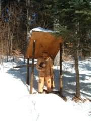 Holzfigur im Wald von St-George