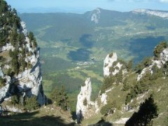 Blick ins Tal nach Épernay vom Mont Granier